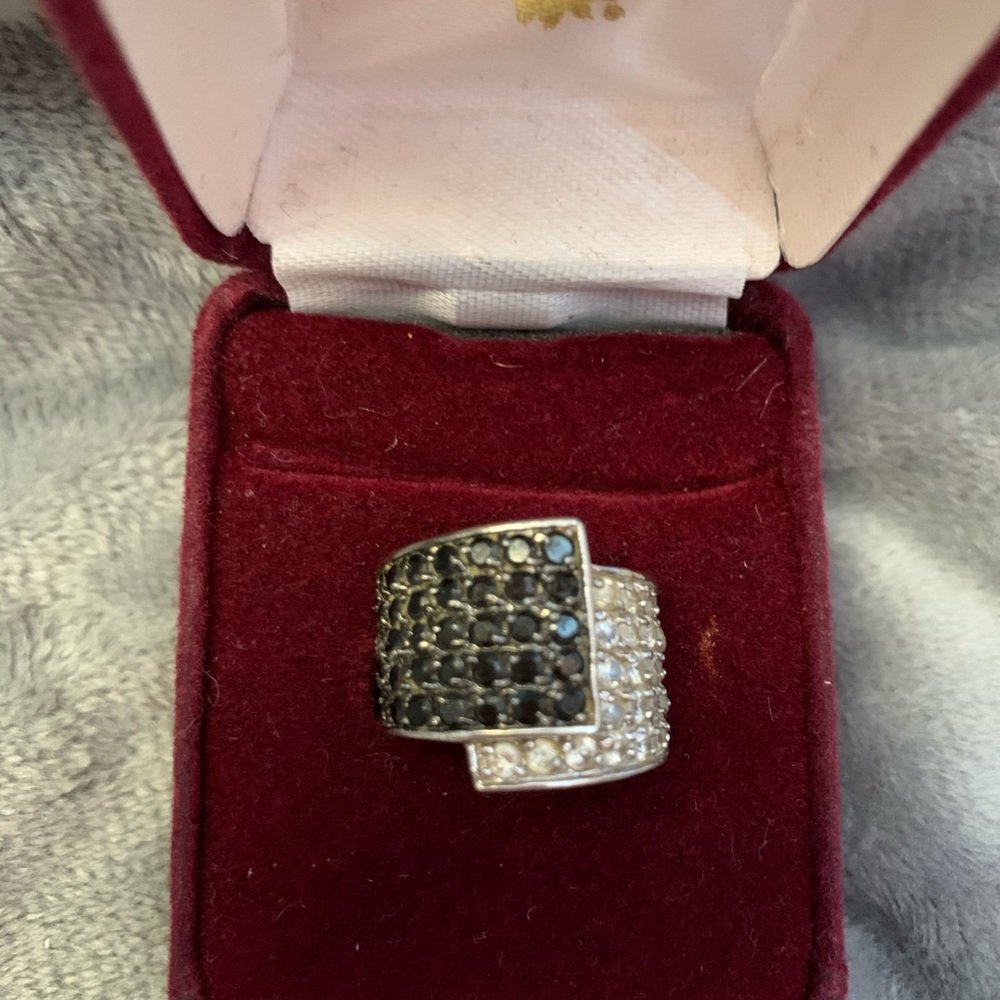 Premiere Designs Retired Opera Ring Size 5